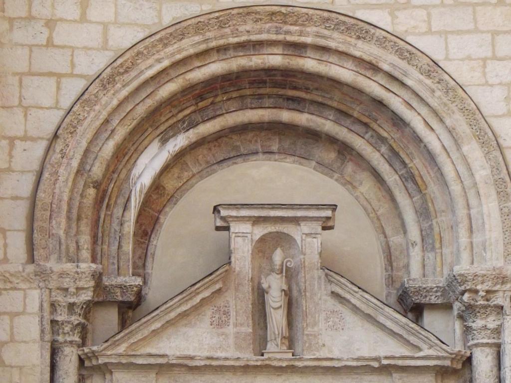 Le Logis De La Cathedrale Apartamento Albi Quarto foto