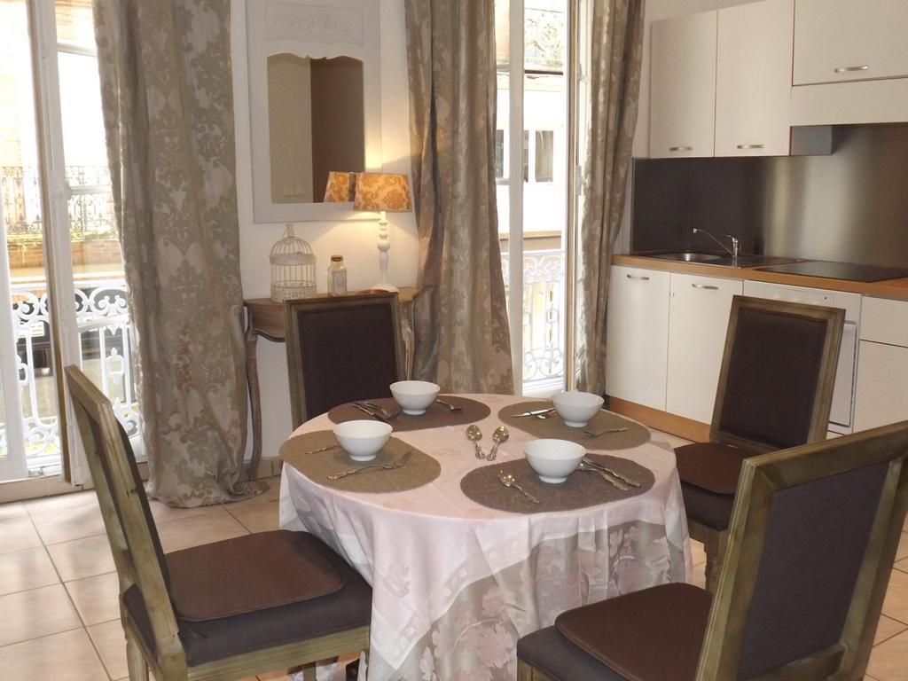 Le Logis De La Cathedrale Apartamento Albi Quarto foto