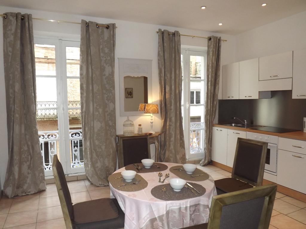 Le Logis De La Cathedrale Apartamento Albi Quarto foto